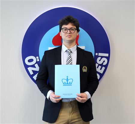 Özel Ege Lisesi Öğrencisine Columbia Üniversitesinden Tam Burs