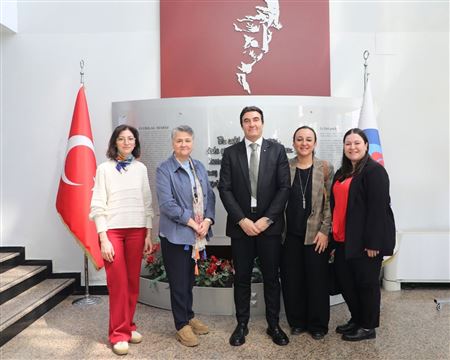 İtalyan Dostluk ve Kültür Derneği Temsilcileri Okulumuzu Ziyaret Etti