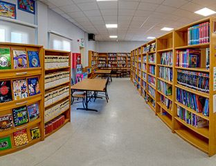 Özel Ege Kütüphanesi